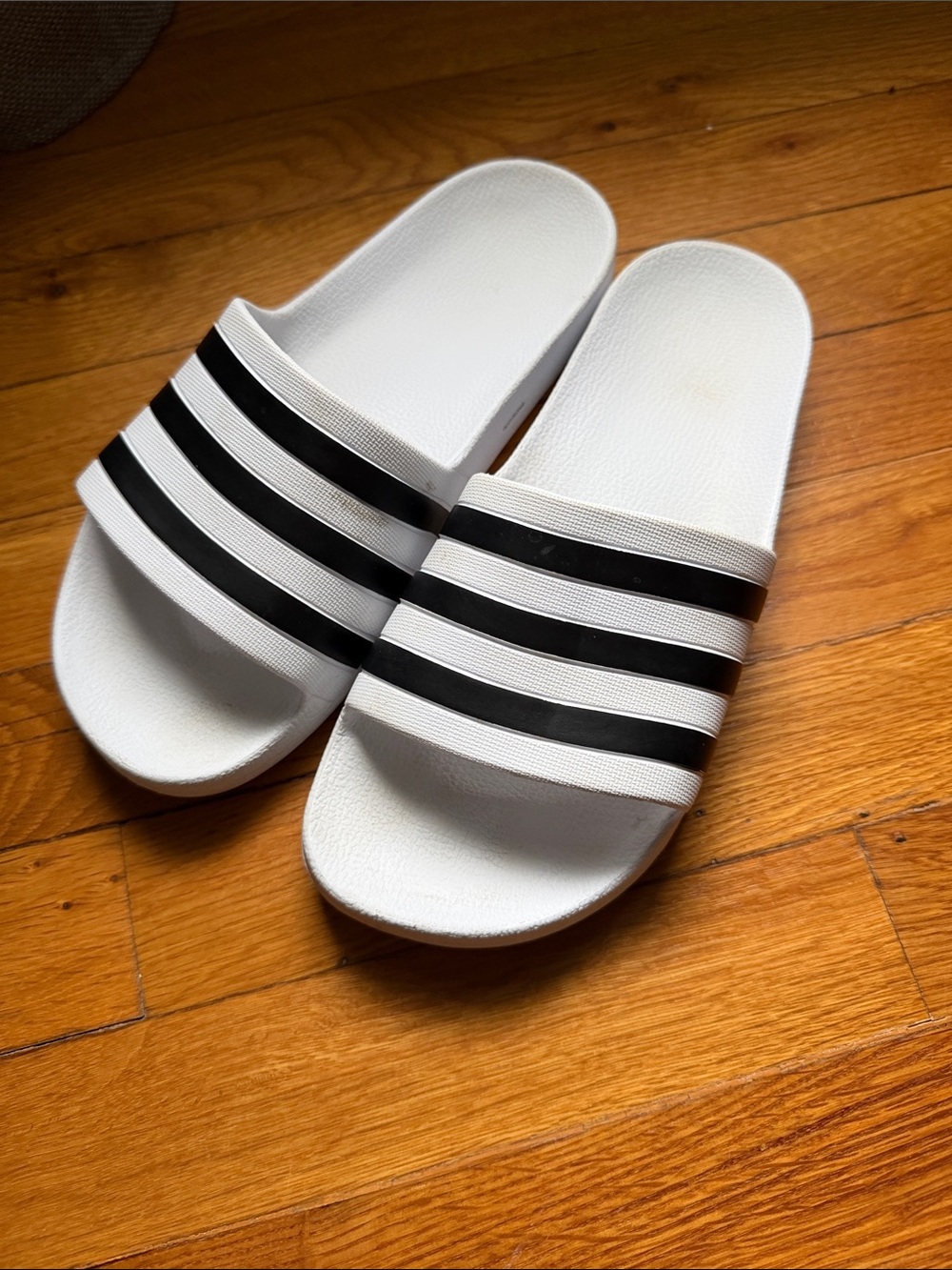 ADIDAS White Slide Sandals with Black Stripes - Classic Casual Slides